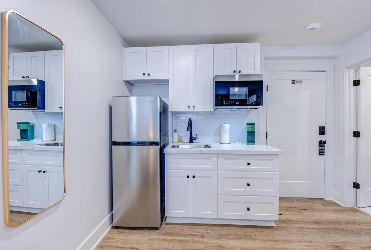 Roaring Tigers Studio Apartment Galveston Eksteriør bilde